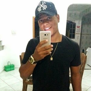 Meet your Posher, Diego